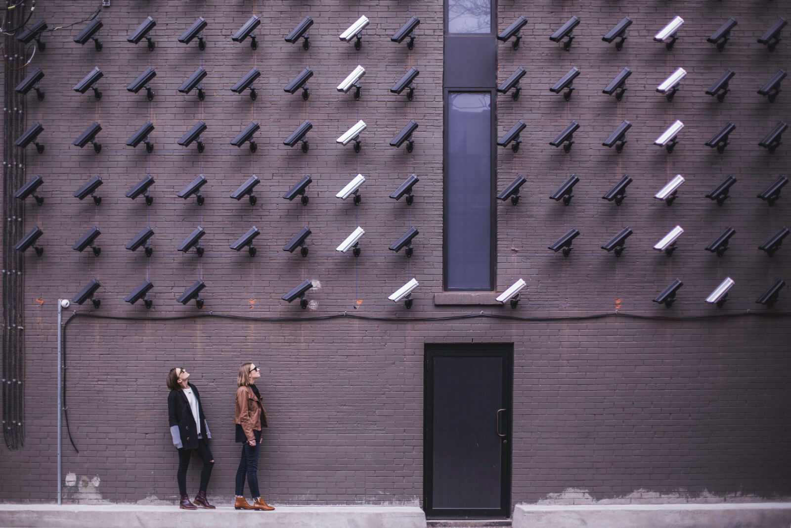 UI & UX isn't an afterthought. Design is on the front line of defense against mobile hackers.